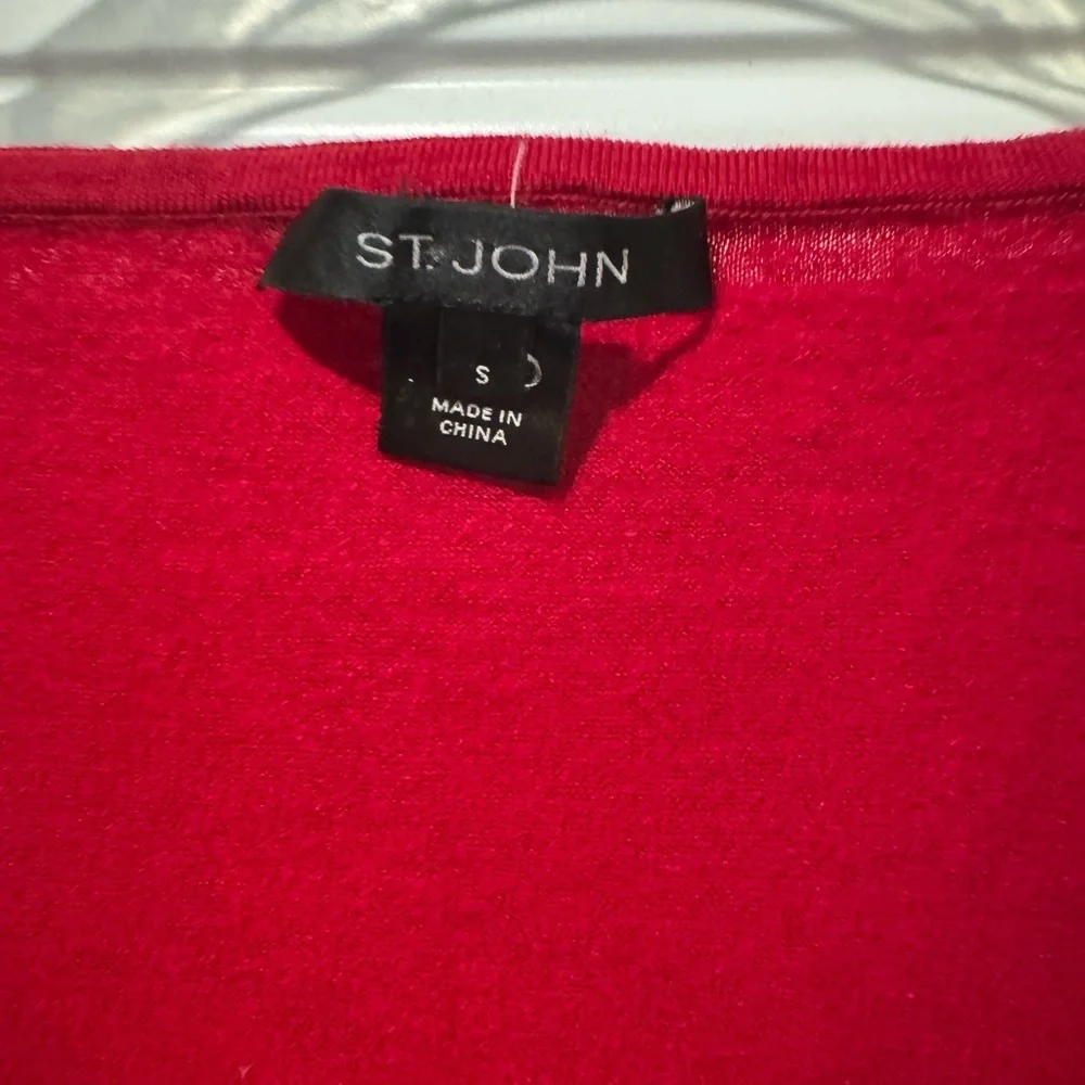 St. John Vibrant Red Tank Top - Picture 3 of 4